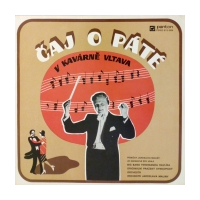 Èaj o páté v kavárnì Vltava